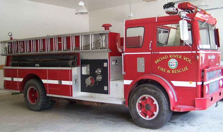 1974 Mack/Pierce ENG22-3